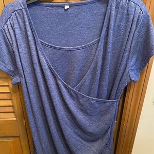 New nursing top for breastfeeding. Size medium.